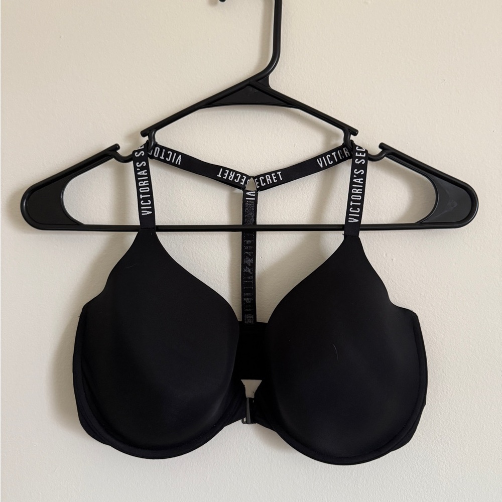 Black Victoria’s Secret uplift semi Demi bra